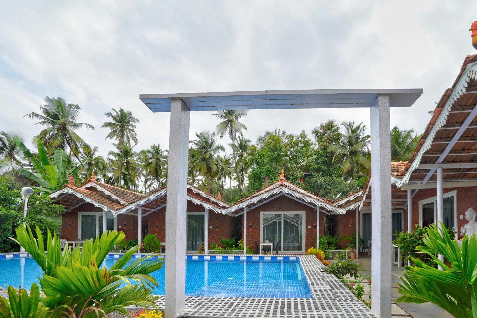 Golden Rice Resort & Cottages Candolim Esterno foto